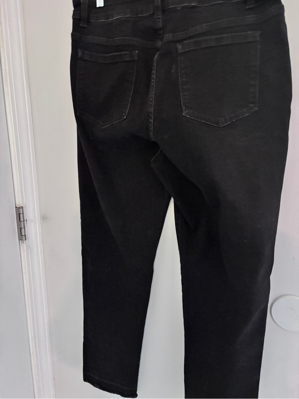 Soft Surroundings Comfort Black Straight Leg Jeans 12”Rise Unfinished Hem 36x27 - Picture 4 of 11